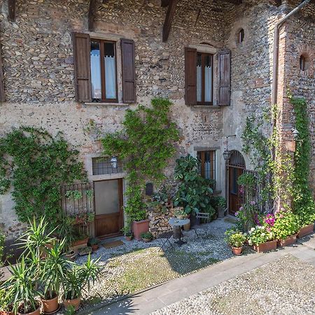 La Locanda Della Torre Marne di Filago Esterno foto
