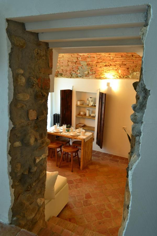 La Locanda Della Torre Marne di Filago Esterno foto